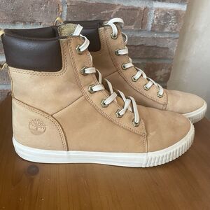 Timberland Women's 8.5 Sneaker Boots Suede Tan Wheat Nubuck Hight Top Lace Logo